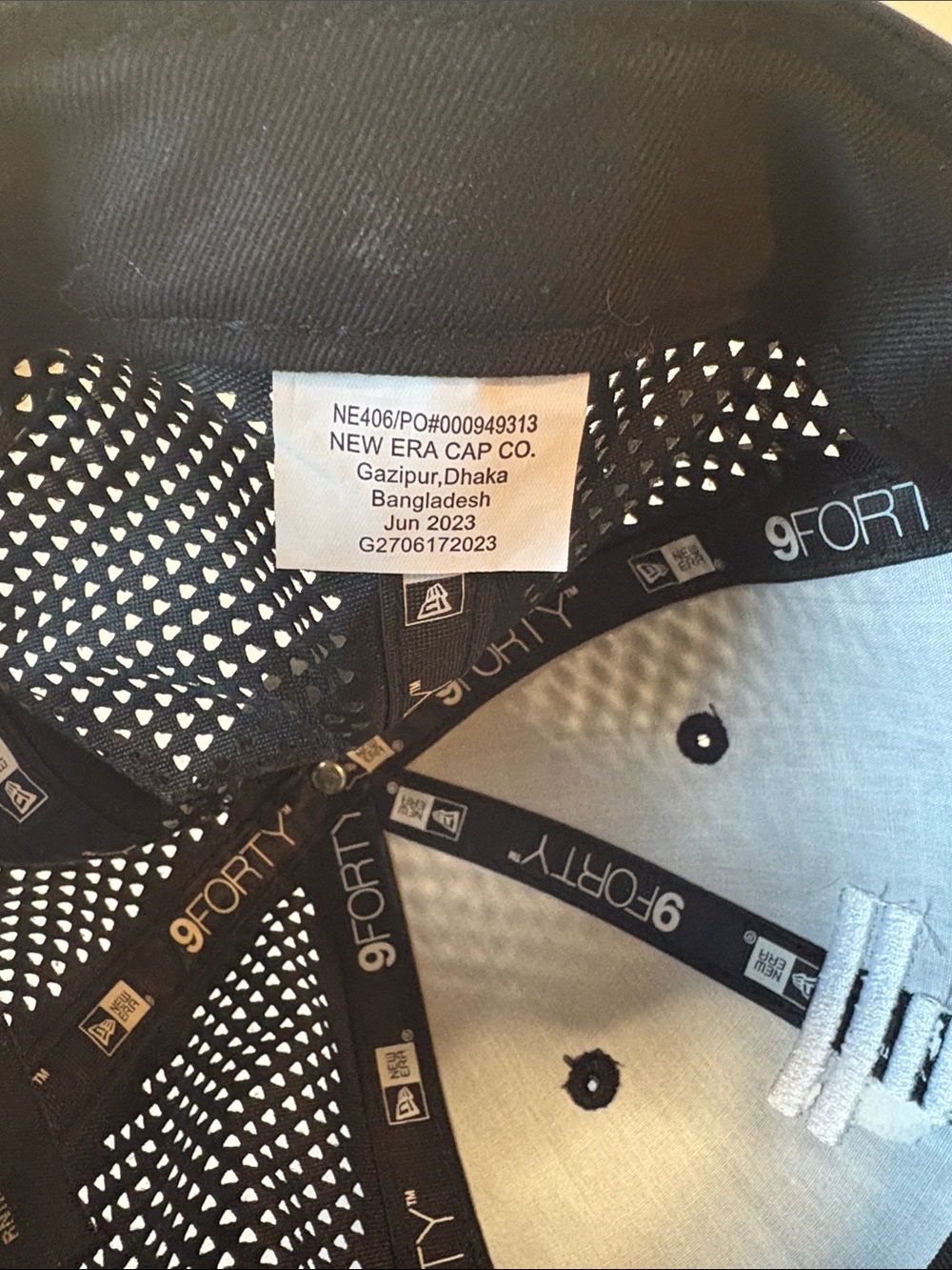 New Era Black Cap with White Stacked Bar Embroidery “T” - Picture 6 of 7